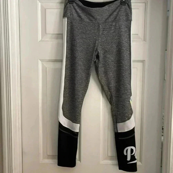 COPY - SZ L Victoria Secret PINK leggings/joggers Great Condition - Picture 1 of 5